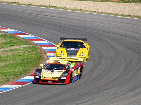 Motor Racing on 4 .